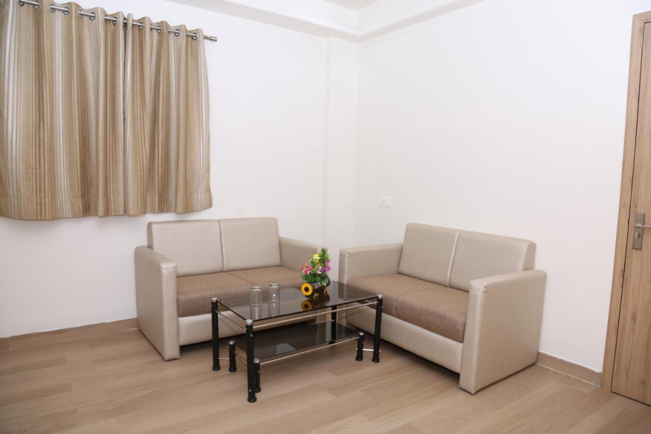 Hotel Lotus Chandrapur Exterior photo